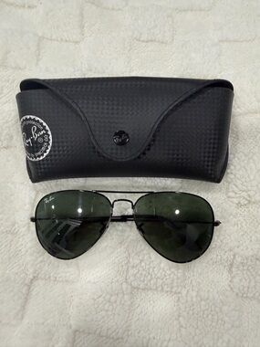 Ray-Ban RB3025 AVIATOR